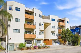 5016 Bakman Avenue 104, North Hollywood, CA 91601