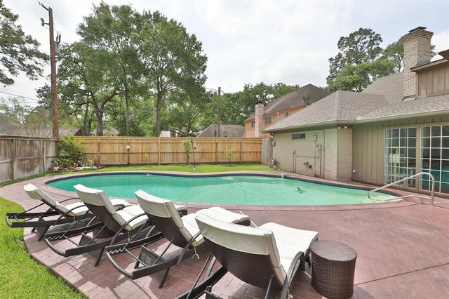 6235 Rolling Water Drive, Houston, TX 77069