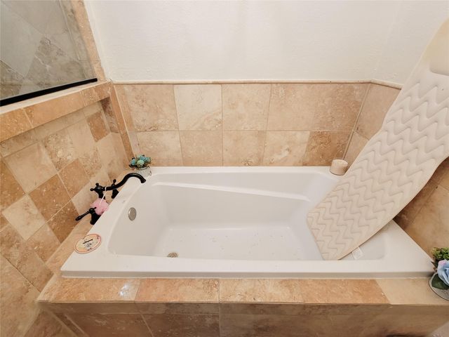 6235 Rolling Water Drive, Houston, TX 77069
