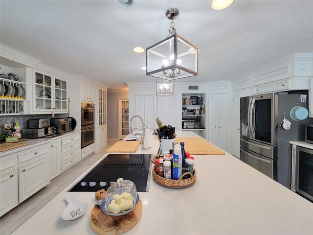 6235 Rolling Water Drive, Houston, TX 77069