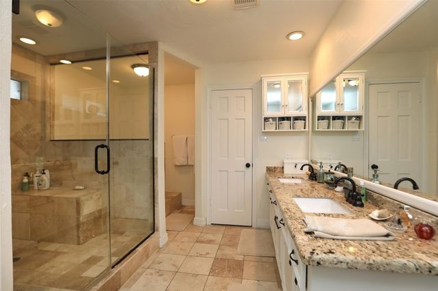 6235 Rolling Water Drive, Houston, TX 77069