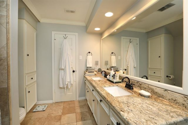 6235 Rolling Water Drive, Houston, TX 77069
