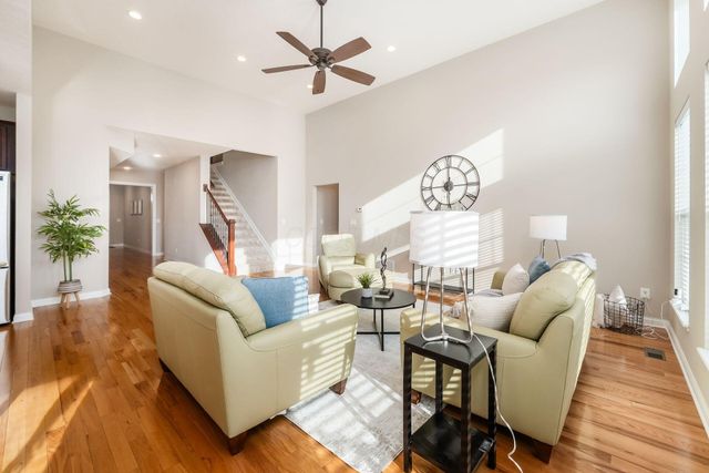 5523 Ballantrae Woods Drive, Dublin, OH 43016