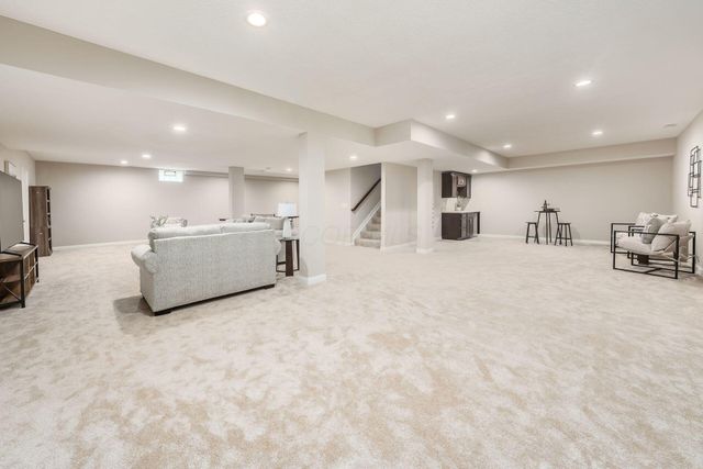 5523 Ballantrae Woods Drive, Dublin, OH 43016