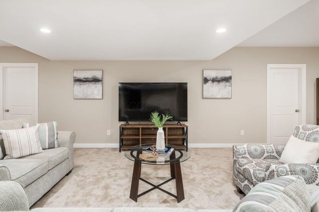 5523 Ballantrae Woods Drive, Dublin, OH 43016