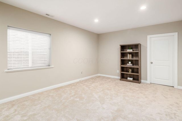 5523 Ballantrae Woods Drive, Dublin, OH 43016