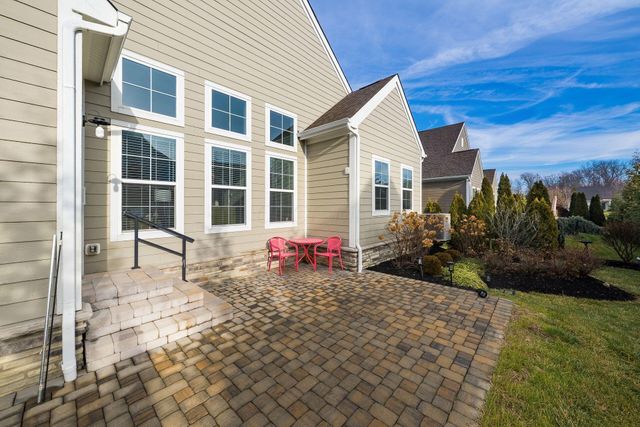 5523 Ballantrae Woods Drive, Dublin, OH 43016