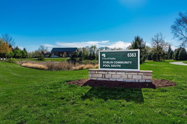 5523 Ballantrae Woods Drive, Dublin, OH 43016