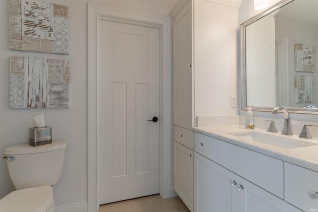 8560 Angel Drive, Newburgh, IN 47630