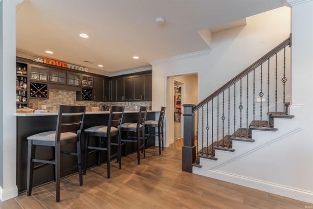 8560 Angel Drive, Newburgh, IN 47630