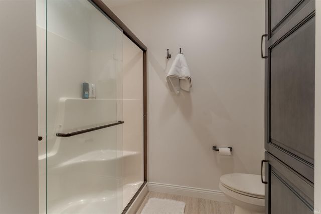 8560 Angel Drive, Newburgh, IN 47630