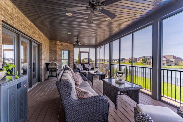 8560 Angel Drive, Newburgh, IN 47630