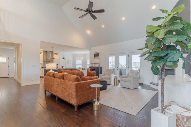 8560 Angel Drive, Newburgh, IN 47630