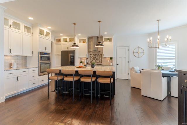 8560 Angel Drive, Newburgh, IN 47630