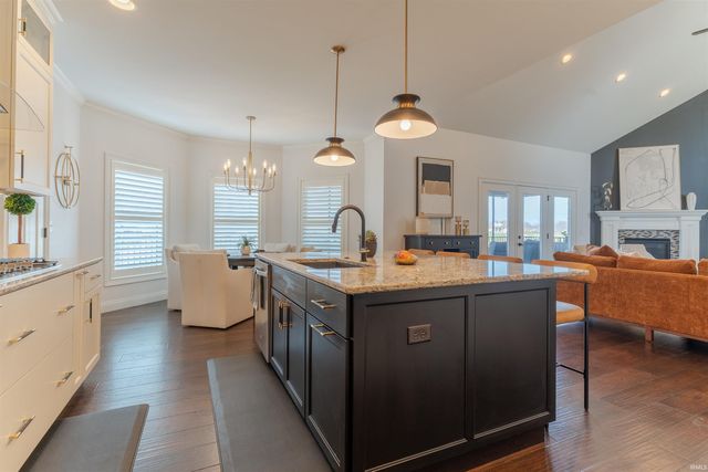 8560 Angel Drive, Newburgh, IN 47630