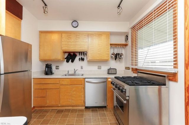 215 66th ST, Virginia Beach, VA 23451
