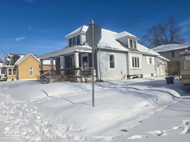 2030 S 8th Street, Terre Haute, IN 47802