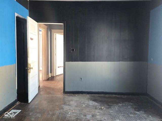 2030 S 8th Street, Terre Haute, IN 47802