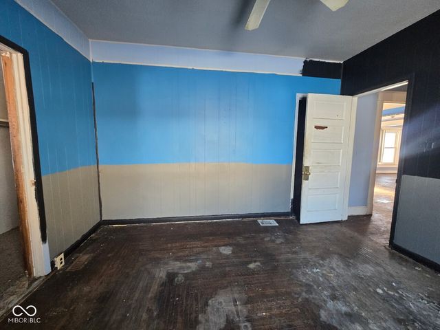 2030 S 8th Street, Terre Haute, IN 47802