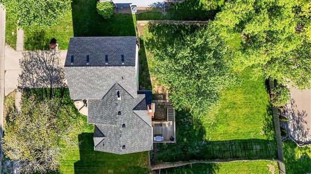 17 NW 102nd Terrace, Kansas City, MO 64155