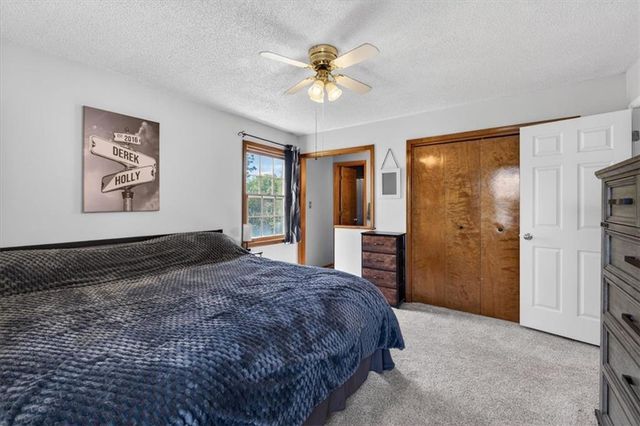 17 NW 102nd Terrace, Kansas City, MO 64155