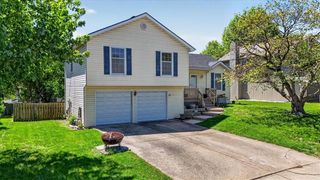 17 NW 102nd Terrace, Kansas City, MO 64155