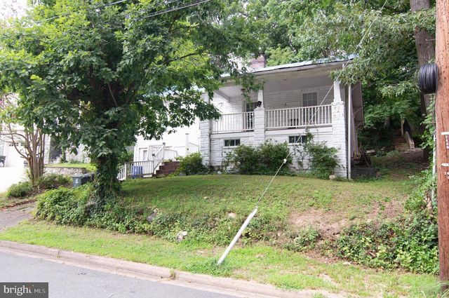 4003 VACATION LN, Arlington, VA 22207