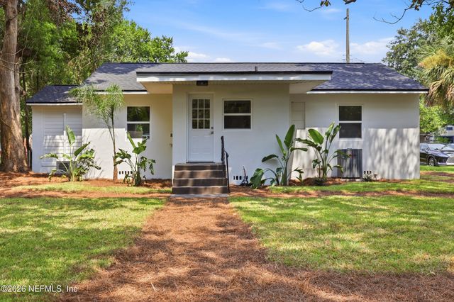 4242 PINEWOOD Avenue, Jacksonville, FL 32207