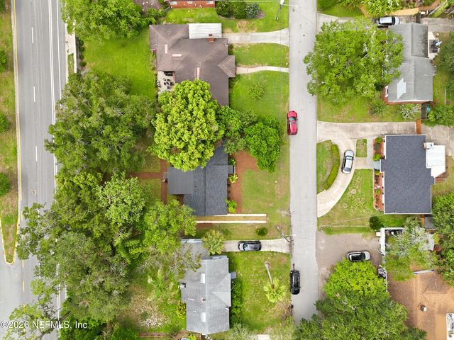 4242 PINEWOOD Avenue, Jacksonville, FL 32207