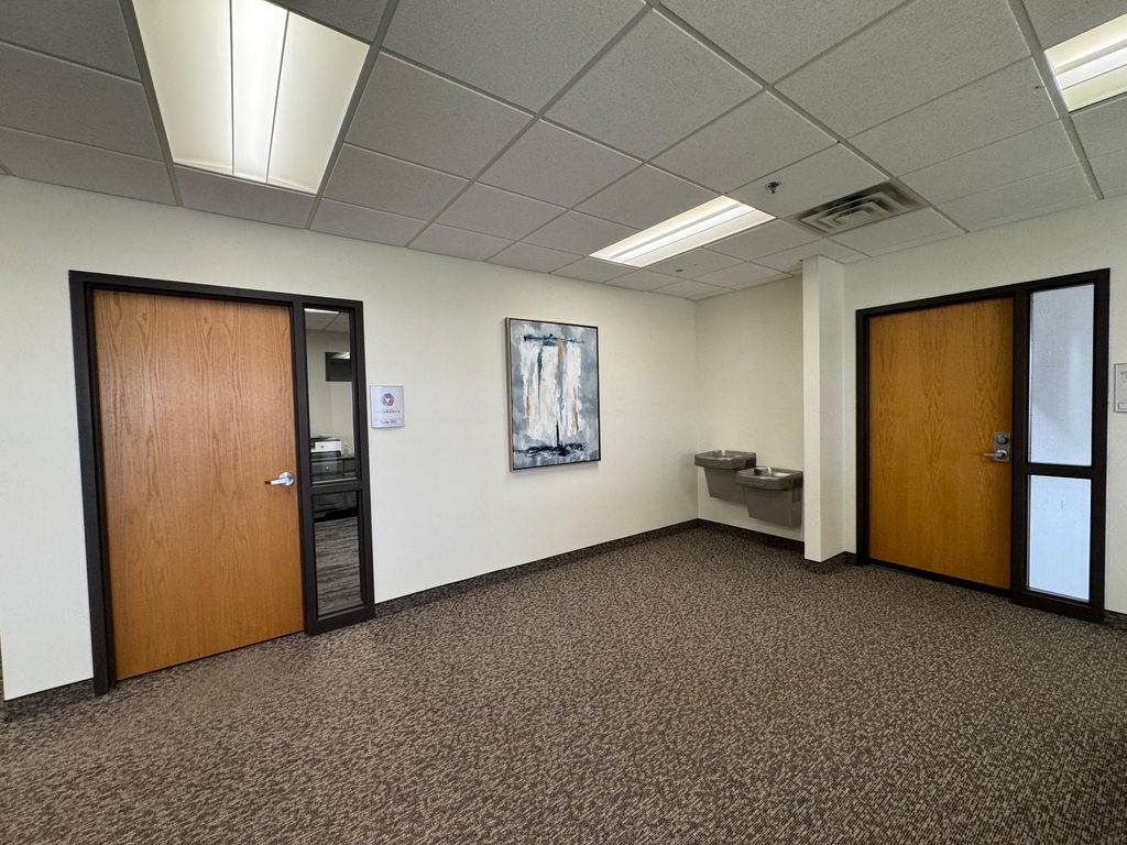 2850 Cutters Grove Avenue Suite 207, Anoka, MN 55303 — photo 3