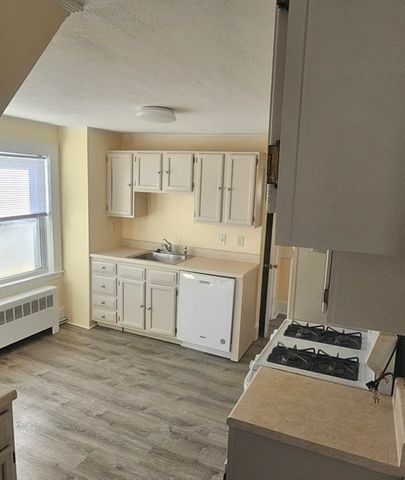 22 Endicott St. 3, Norwood, MA 02062