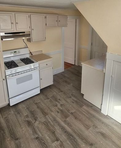 22 Endicott St. 3, Norwood, MA 02062