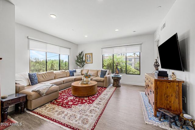 7300 E EARLL Drive 2013, Scottsdale, AZ 85251