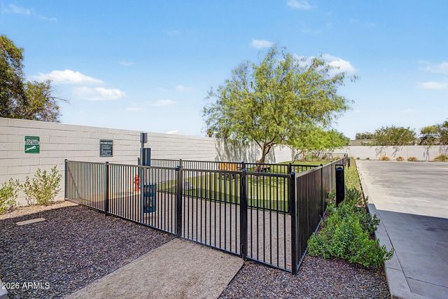 7300 E EARLL Drive 2013, Scottsdale, AZ 85251