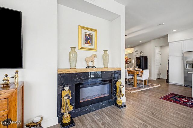 7300 E EARLL Drive 2013, Scottsdale, AZ 85251