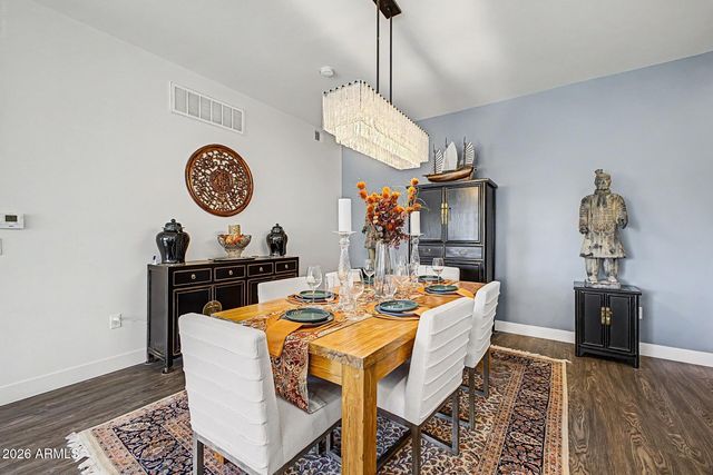 7300 E EARLL Drive 2013, Scottsdale, AZ 85251