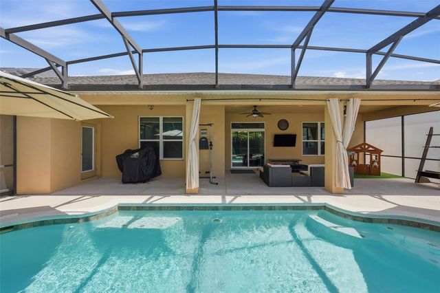 979 COUNTS CREST CIRCLE, Apopka, FL 32712