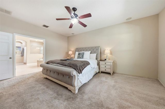 979 COUNTS CREST CIRCLE, Apopka, FL 32712