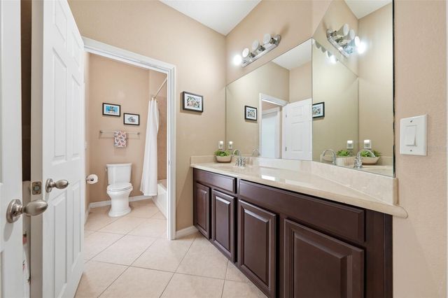 979 COUNTS CREST CIRCLE, Apopka, FL 32712