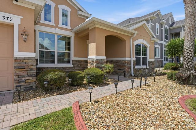 979 COUNTS CREST CIRCLE, Apopka, FL 32712