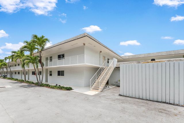 207 Tropic Isle Drive 2050, Delray Beach, FL 33483