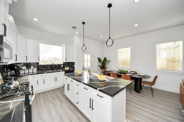 8533 Amadwe Street B, Houston, TX 77051