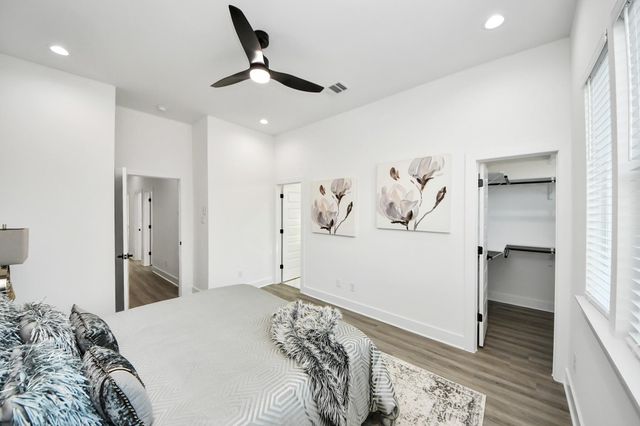 8533 Amadwe Street B, Houston, TX 77051