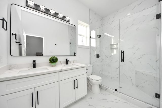 8533 Amadwe Street B, Houston, TX 77051