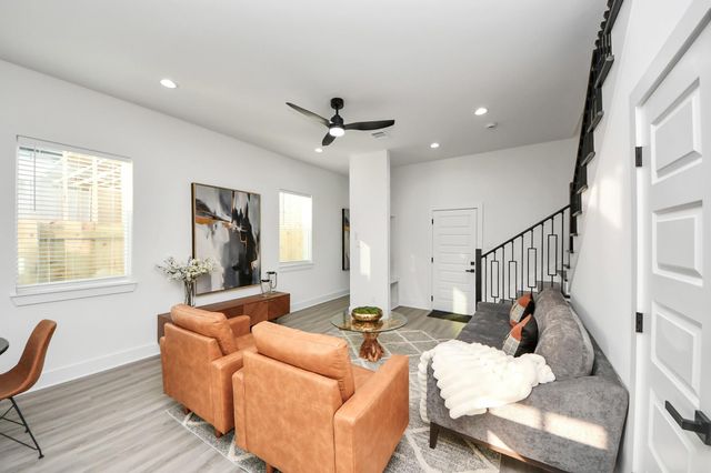 8533 Amadwe Street B, Houston, TX 77051