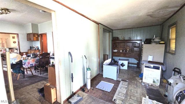 3221 W 56th Street, Cleveland, OH 44102