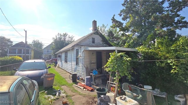 3221 W 56th Street, Cleveland, OH 44102