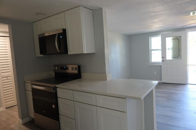 5712 BAY BOULEVARD, Port Richey, FL 34668