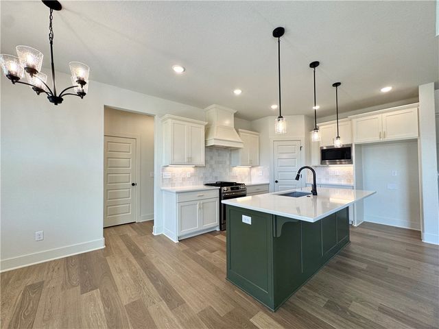 3605 W Laney Street, Rogers, AR 72758