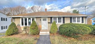 58 Wedgewood Rd, Worcester, MA 01602